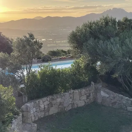 Grosses Mit Pool Rundumblick Fuer 1-2 Familien Holiday home Cannigione