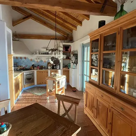 Holiday home Grosses Mit Pool Rundumblick Fuer 1-2 Familien